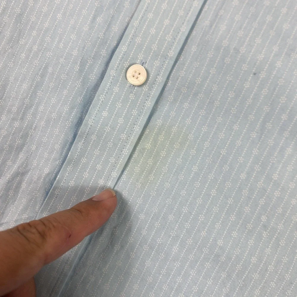 UNTUCKit Shirt Mens 2XL Light Blue Pierce Short Sleeve Button Front Pocket Dobby